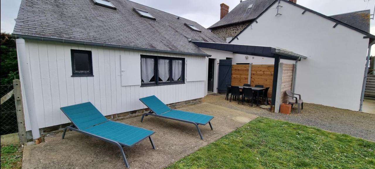 Gites De L'Archange Courtils Exterior foto